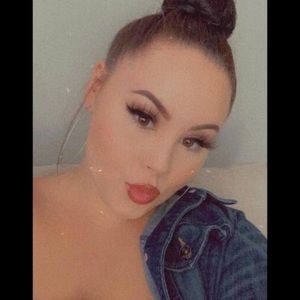 Meet your Posher, Jennelle